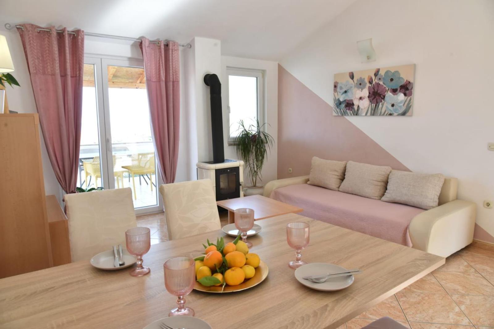 Relax Apartment Preko Luaran gambar