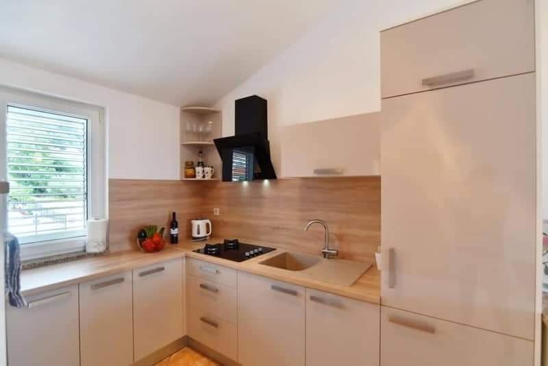 Relax Apartment Preko Luaran gambar