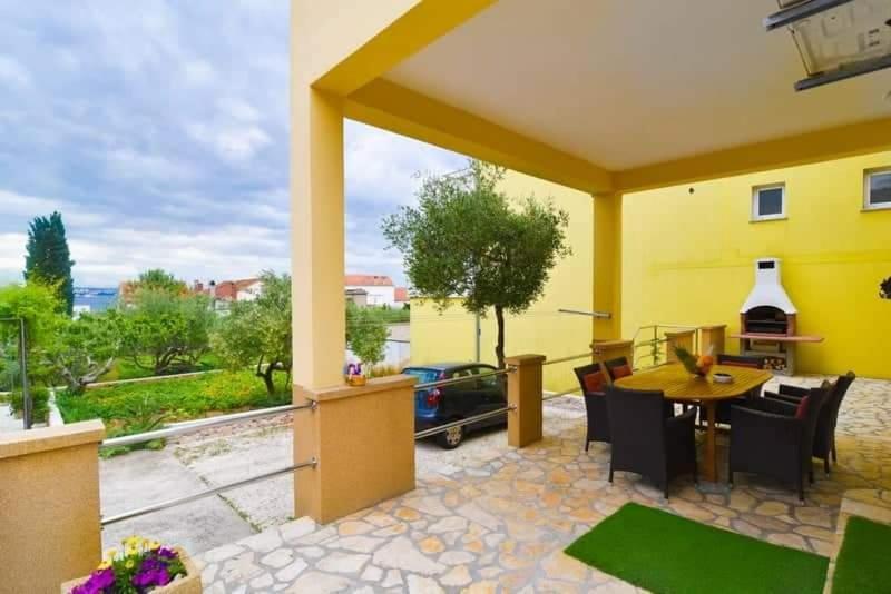 Relax Apartment Preko Luaran gambar